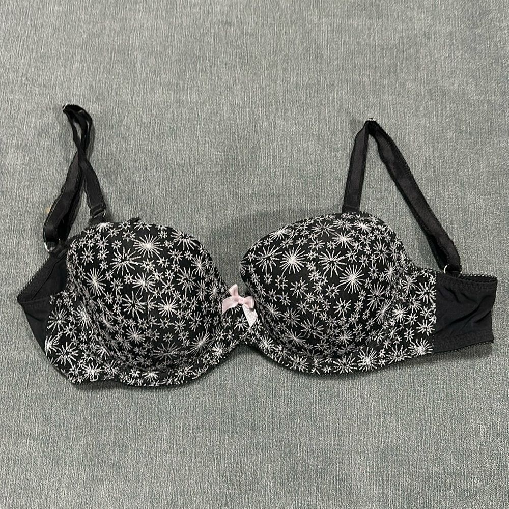 Dream angels Victoria secret bra.